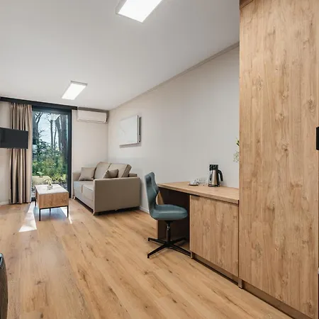 Apartament Rewita Bursztyn *