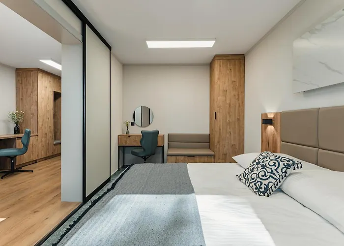 Rewita Bursztyn דירה יוראטה