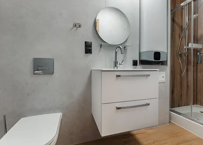 Rewita Bursztyn דירה יוראטה